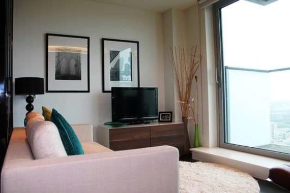 Canary Wharf  London, E14 9HR